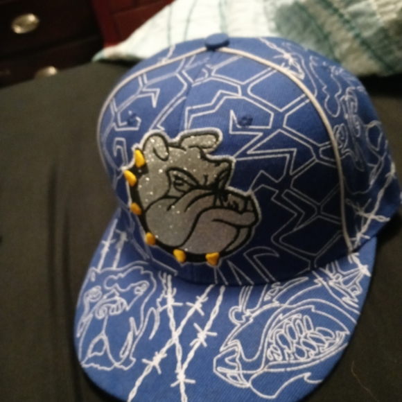 Set of three Bulldog hats blue black and white sna - Picture 2 of 4